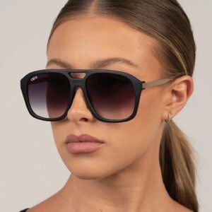 Otra Reina Sunglasses